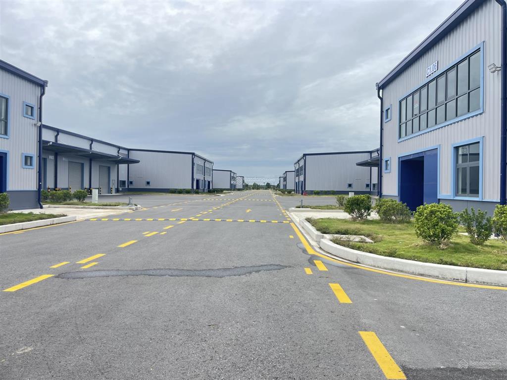 Xưởng trong kcn bàu bàng 20000m cho thuê lẻ 10000m2 giấy tờ đầy đủ hỗ trợ người nước ngoài đứng tên