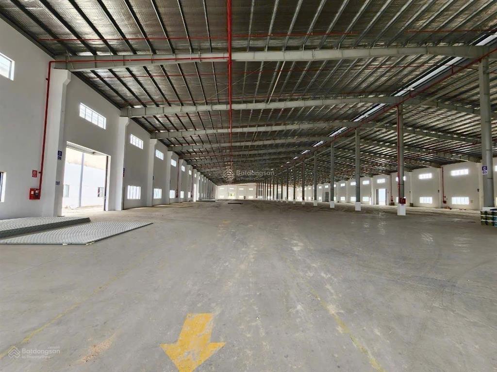 Xưởng phú giáo mới xây dựng 14400m2 vp 250m2, nhà ăn 100m2. pccc tự động nghiệm thu, đường cont