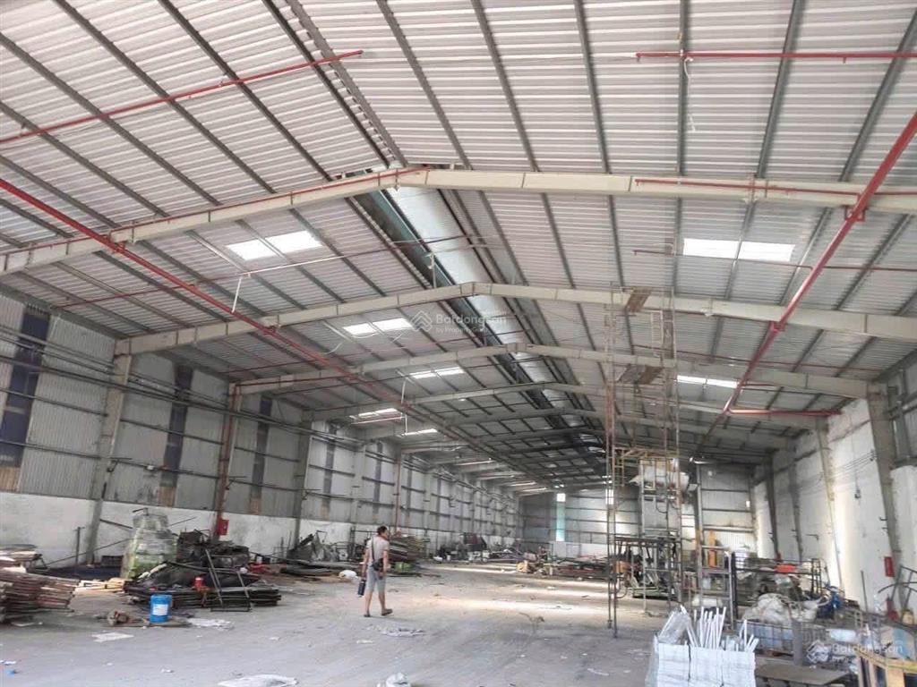 Xưởng tân uyên, giấy tờ đầy đủ, 2400m, văn phòng 60m, pccc tự động, điện 1000kva, sx đa ngành nghề