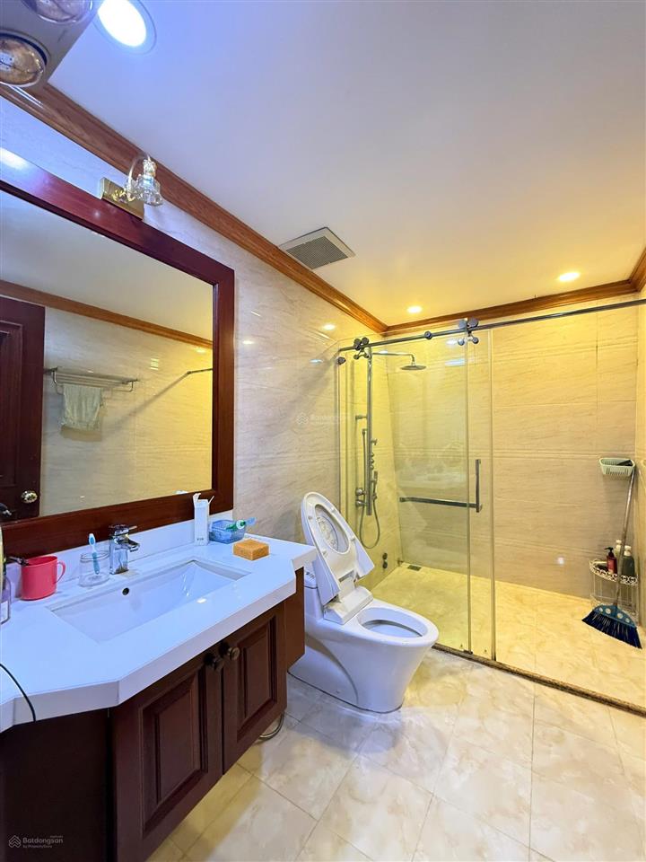 Căn biệt thự siêu phẩm lô góc lê hồng phong cần cho thuê giá tốt