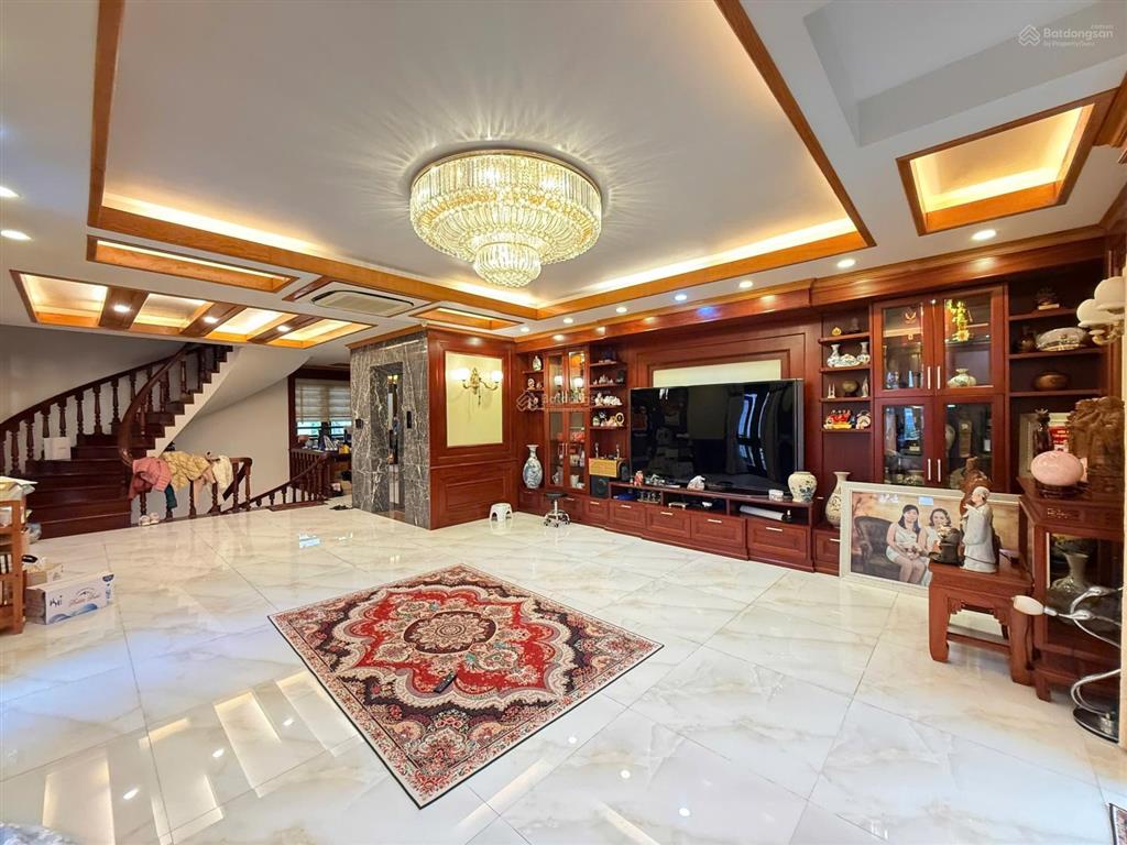 Căn biệt thự siêu phẩm lô góc lê hồng phong cần cho thuê giá tốt