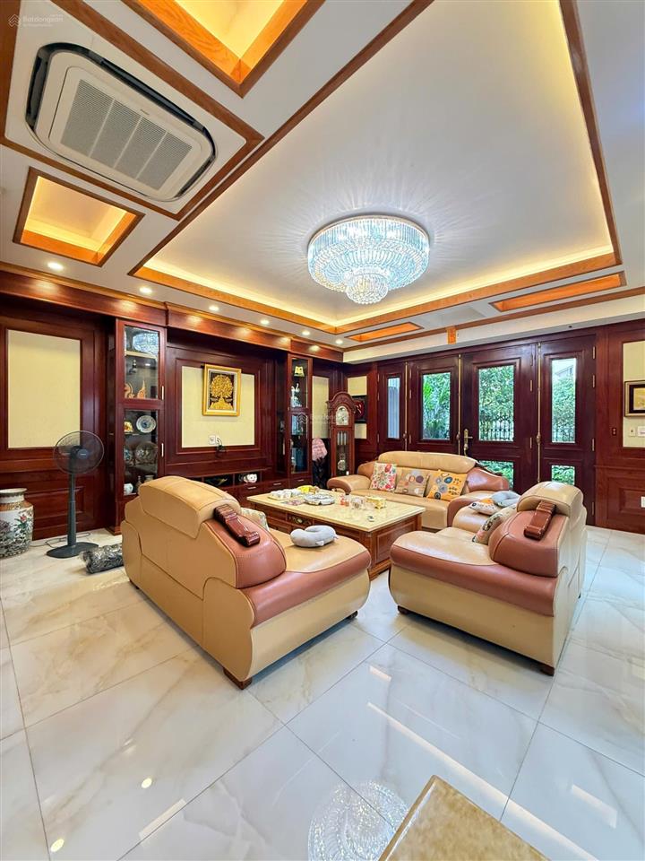 Căn biệt thự siêu phẩm lô góc lê hồng phong cần cho thuê giá tốt
