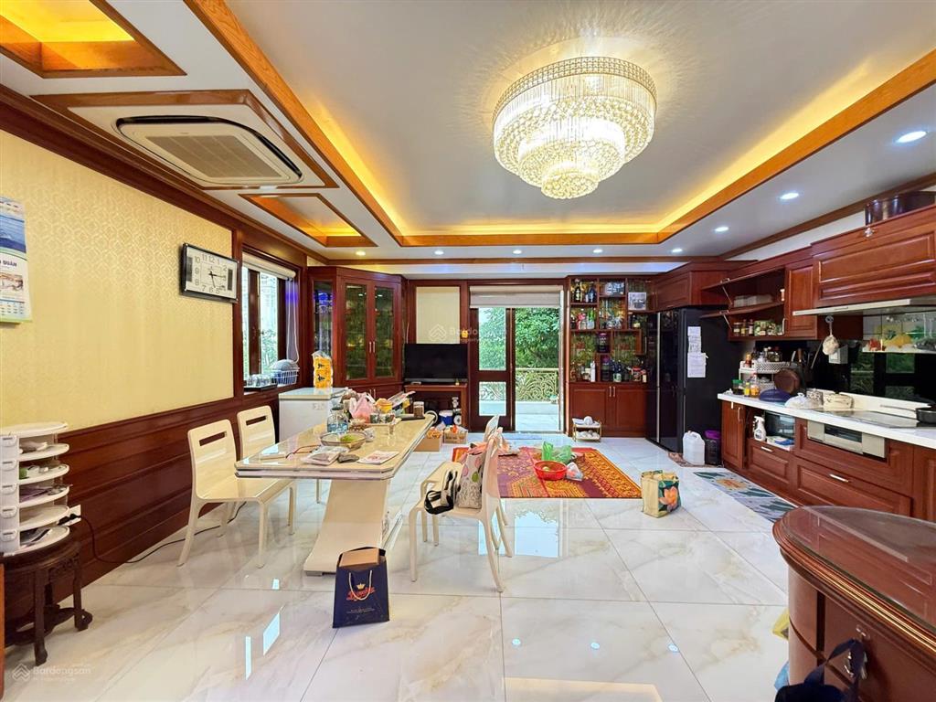 Căn biệt thự siêu phẩm lô góc lê hồng phong cần cho thuê giá tốt
