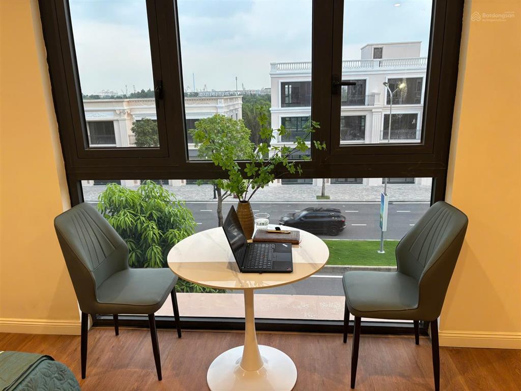Cho thuê cc mini tại vinhomes royal island, 6 triệu vnd, 45m2, 1pn, 1wc, đầy đủ nội thất