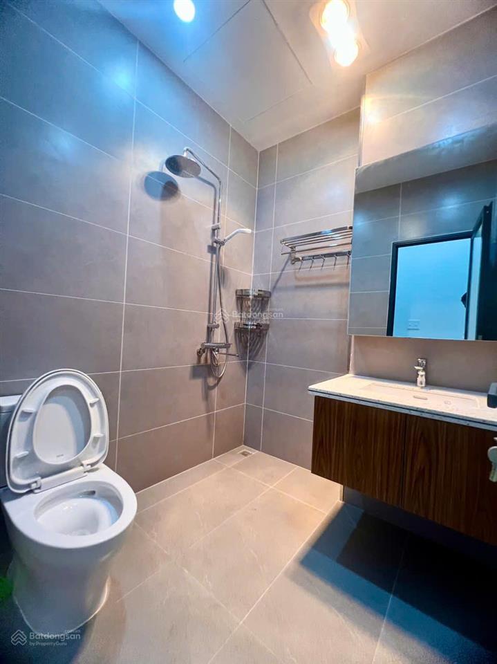 Cho thuê căn hộ 2 ngủ cực đẹp vinhomes marina