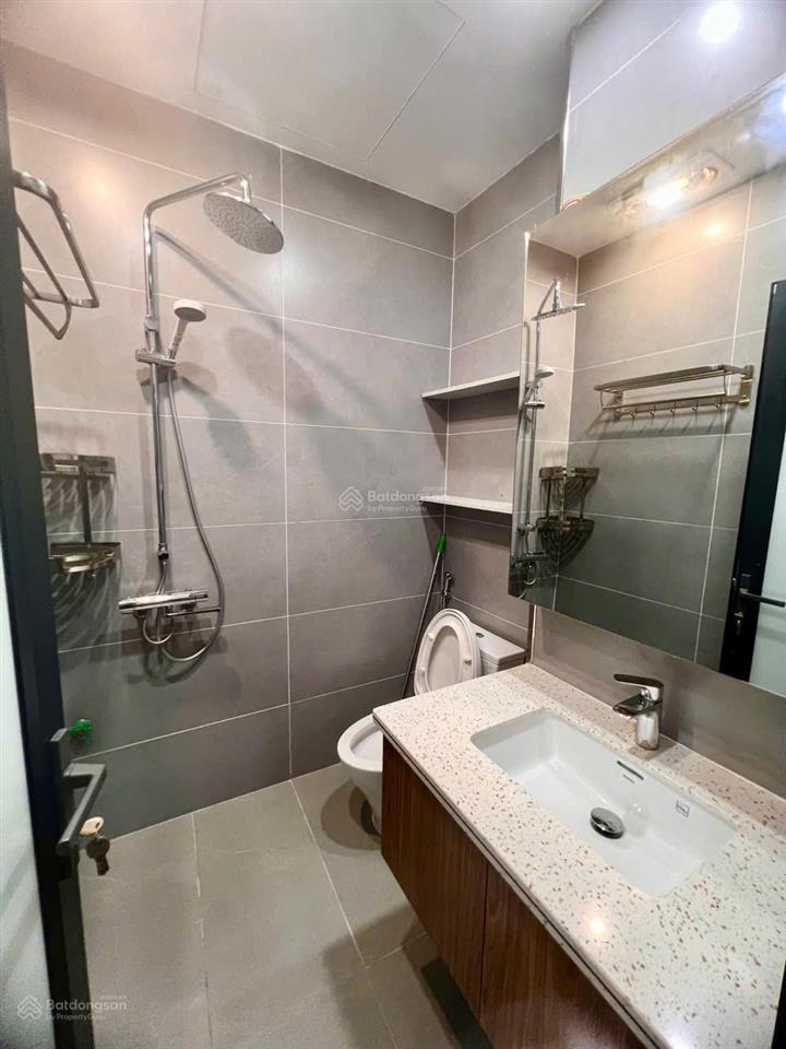 Cho thuê căn hộ 2 ngủ cực đẹp vinhomes marina