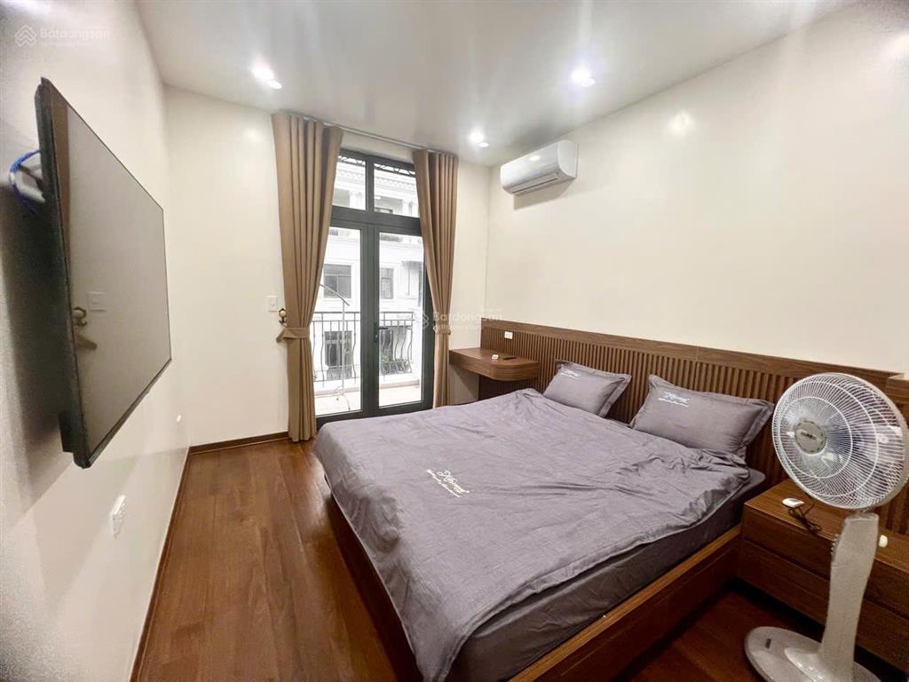 Cho thuê căn hộ 2 ngủ cực đẹp vinhomes marina