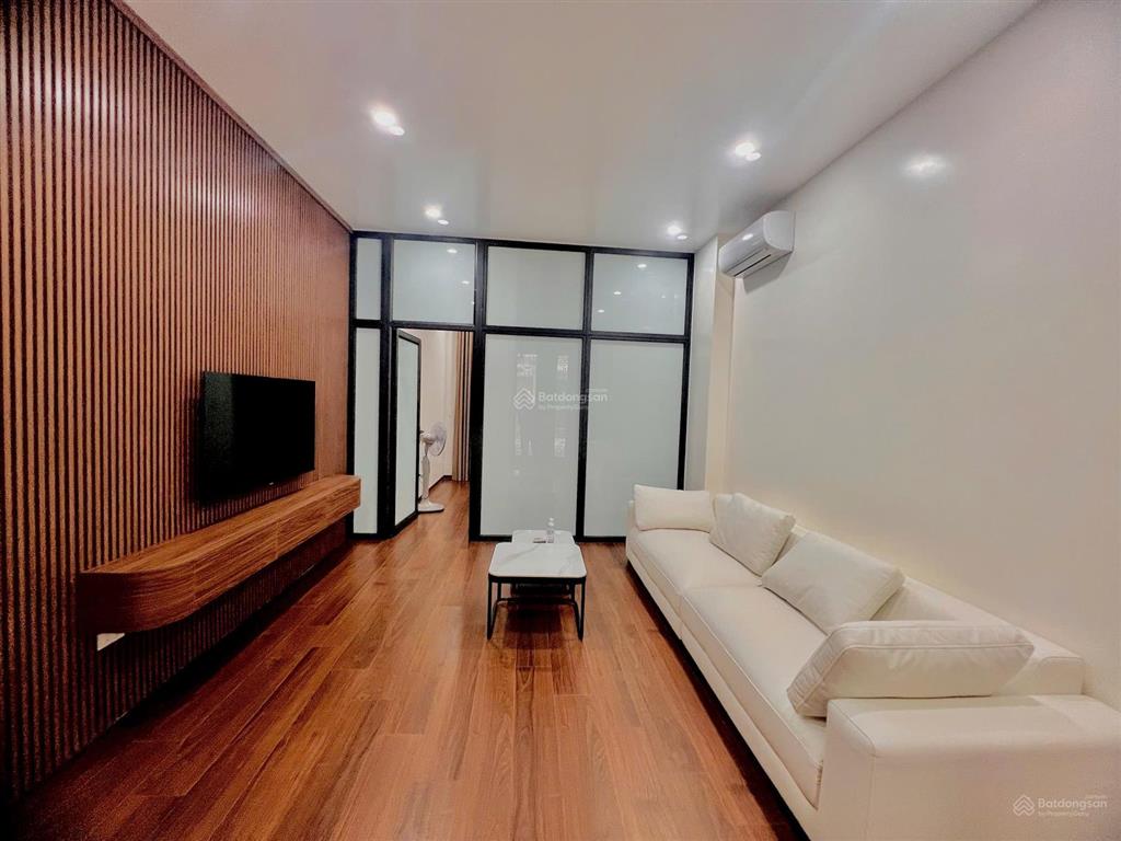 Cho thuê căn hộ 2 ngủ cực đẹp vinhomes marina