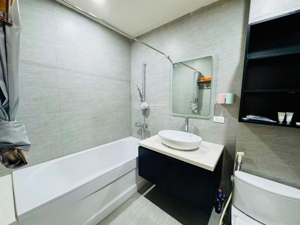 Căn hộ 1 ngủ tách bếp cực đẹp vinhomes cầu rào 2