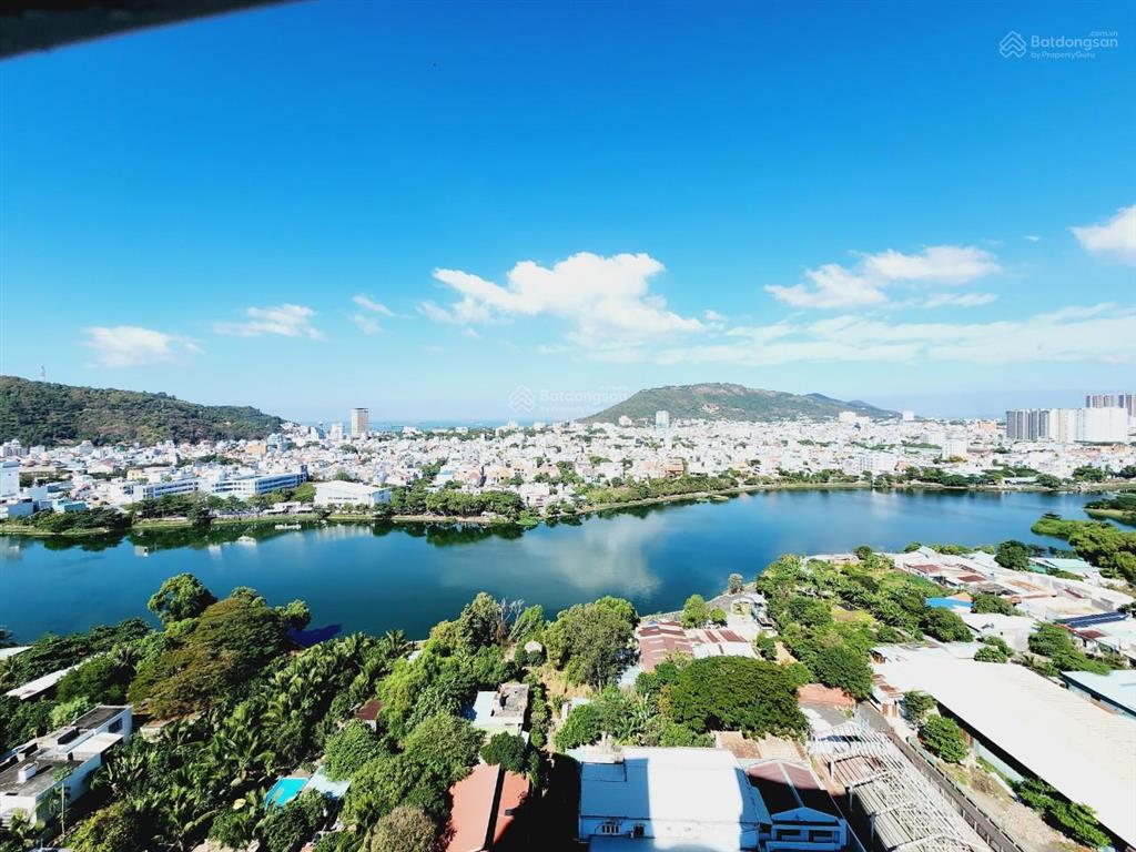 Chung cư osc land, cho thuê căn góc, view trực diện biển bãi sau. giá 9 trđ/tháng