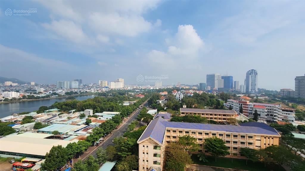 Chung cư osc land, bán căn hộ 58m, 2 pn, view hồ và biển. giá 2,45 tỷ