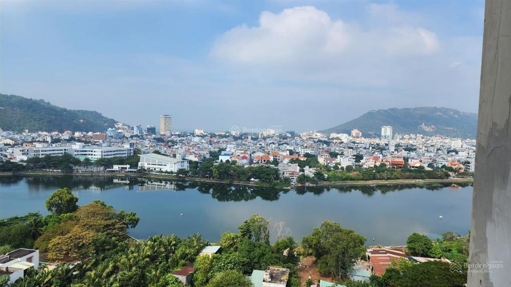 Chung cư osc land, bán căn hộ 58m, 2 pn, view hồ và biển. giá 2,45 tỷ