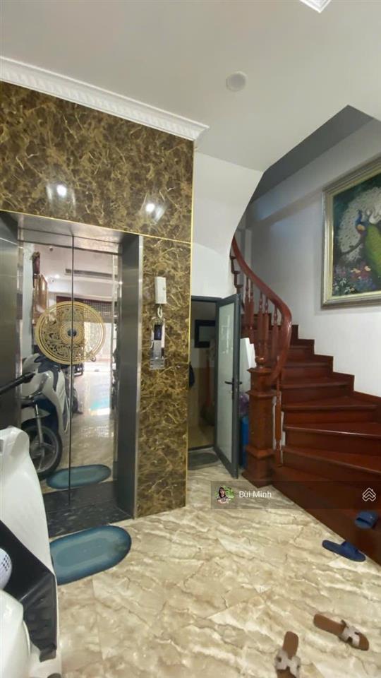 Bán nhà phố ngọc thuỵ gara ô tô ngõ thông gần công viên 40m 6 tầng thang máy giá hơn 12 đồng