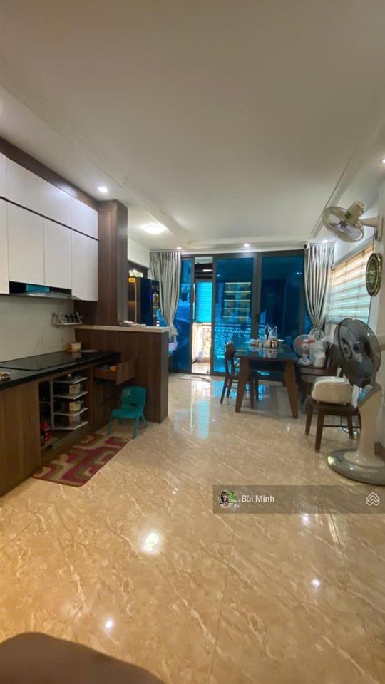 Bán nhà phố ngọc thuỵ gara ô tô ngõ thông gần công viên 40m 6 tầng thang máy giá hơn 12 đồng