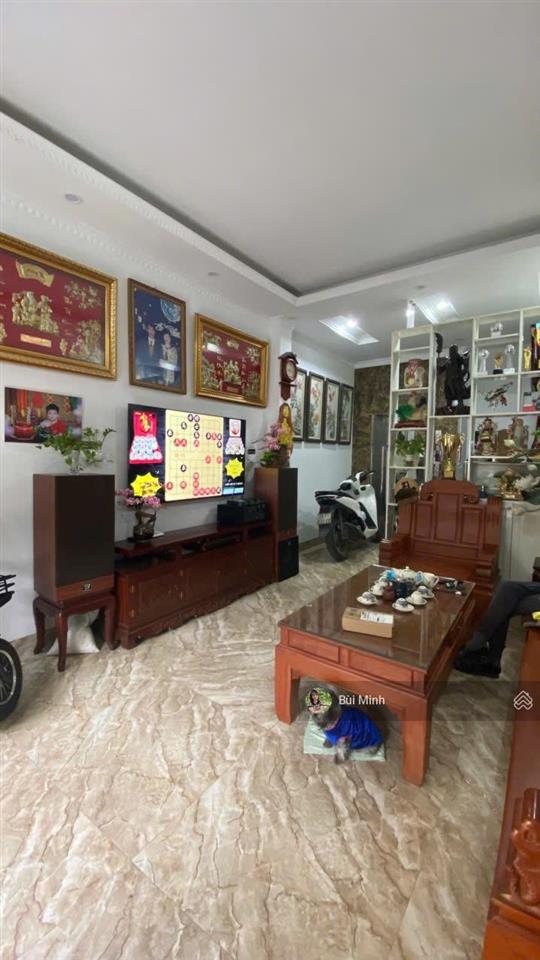 Bán nhà phố ngọc thuỵ gara ô tô ngõ thông gần công viên 40m 6 tầng thang máy giá hơn 12 đồng