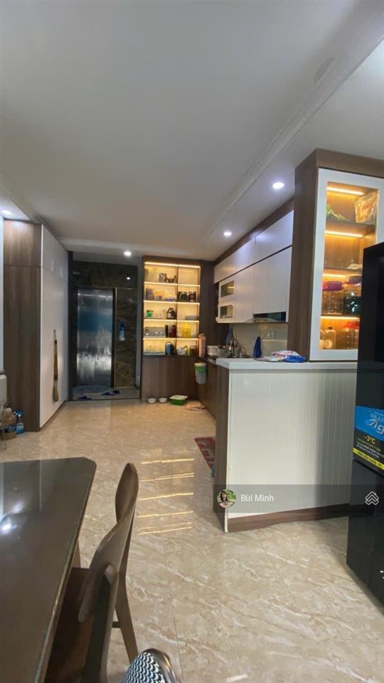 Bán nhà phố ngọc thuỵ gara ô tô ngõ thông gần công viên 40m 6 tầng thang máy giá hơn 12 đồng