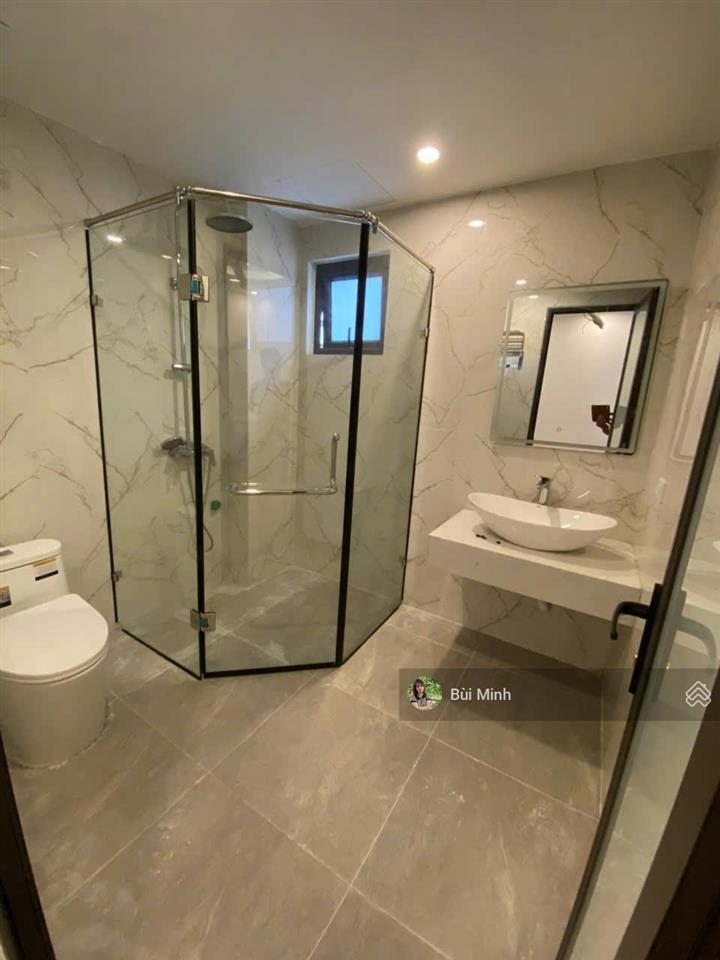 Cho thuê nhà nguyên căn 6 tầng full nội thất nguyễn văn cừ