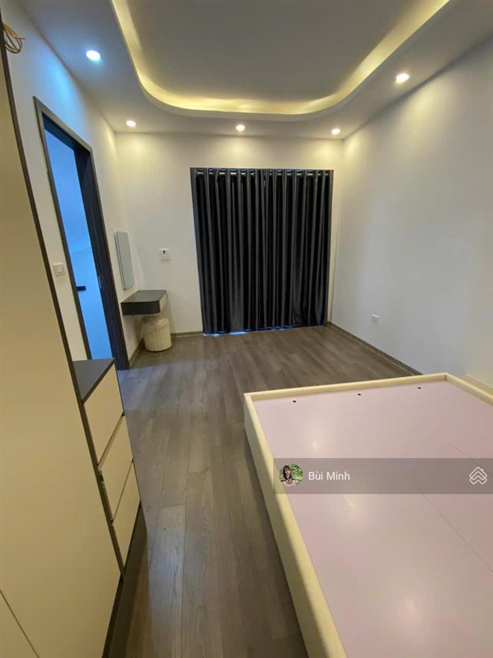 Cho thuê nhà nguyên căn 6 tầng full nội thất nguyễn văn cừ