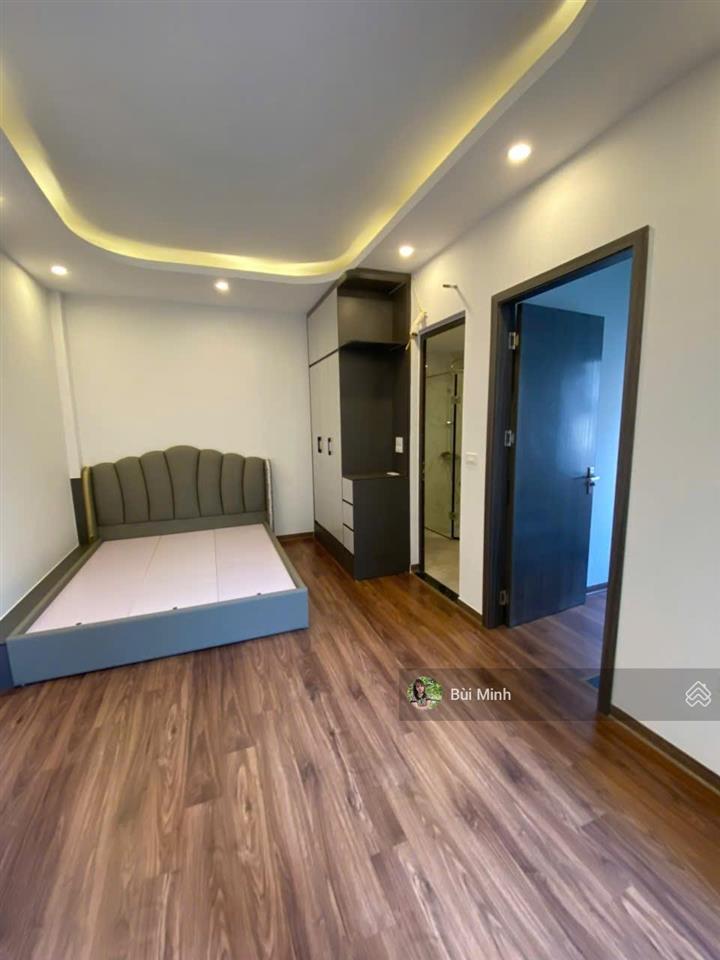 Cho thuê nhà nguyên căn 6 tầng full nội thất nguyễn văn cừ