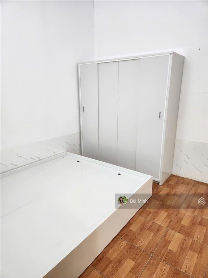 Cho thuê nhà nguyên căn thạch bàn 2 ngủ nội thất gần đủ