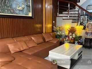 Cho thuê nhà nguyên căn kinh doanh ô tô tránh nguyễn văn cừ