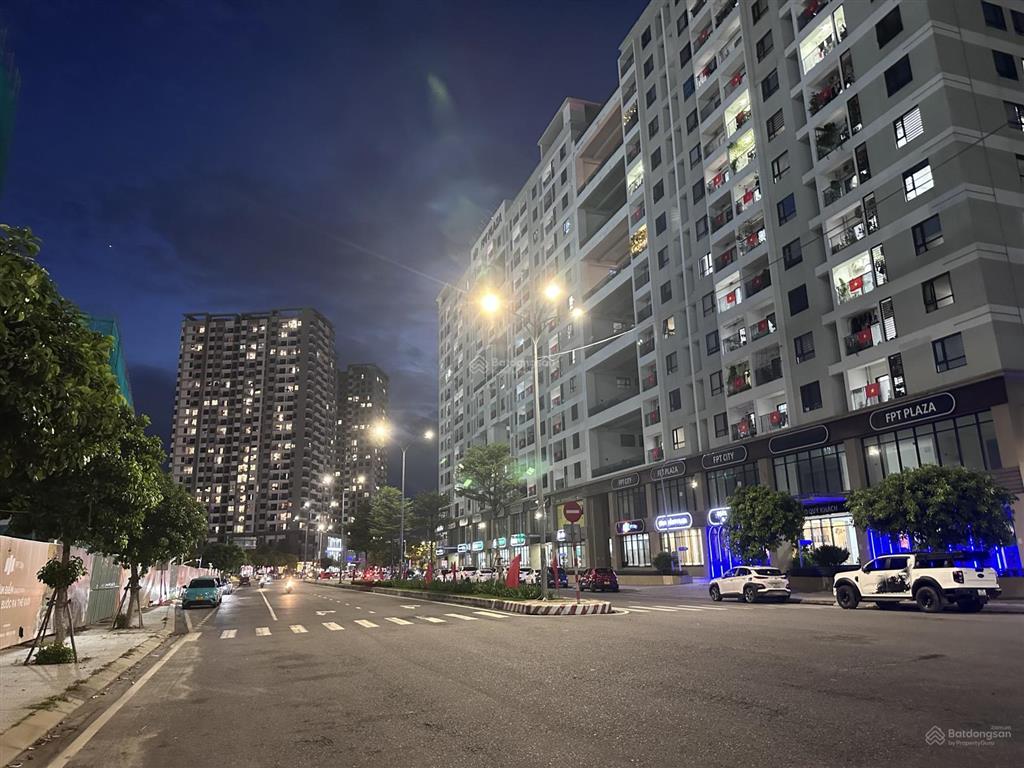 Chủ gửi bán lô đất võ quý huân ra bãi tắm tân trà dt 360m2 ngang 12m thích hợp xây kinh doanh