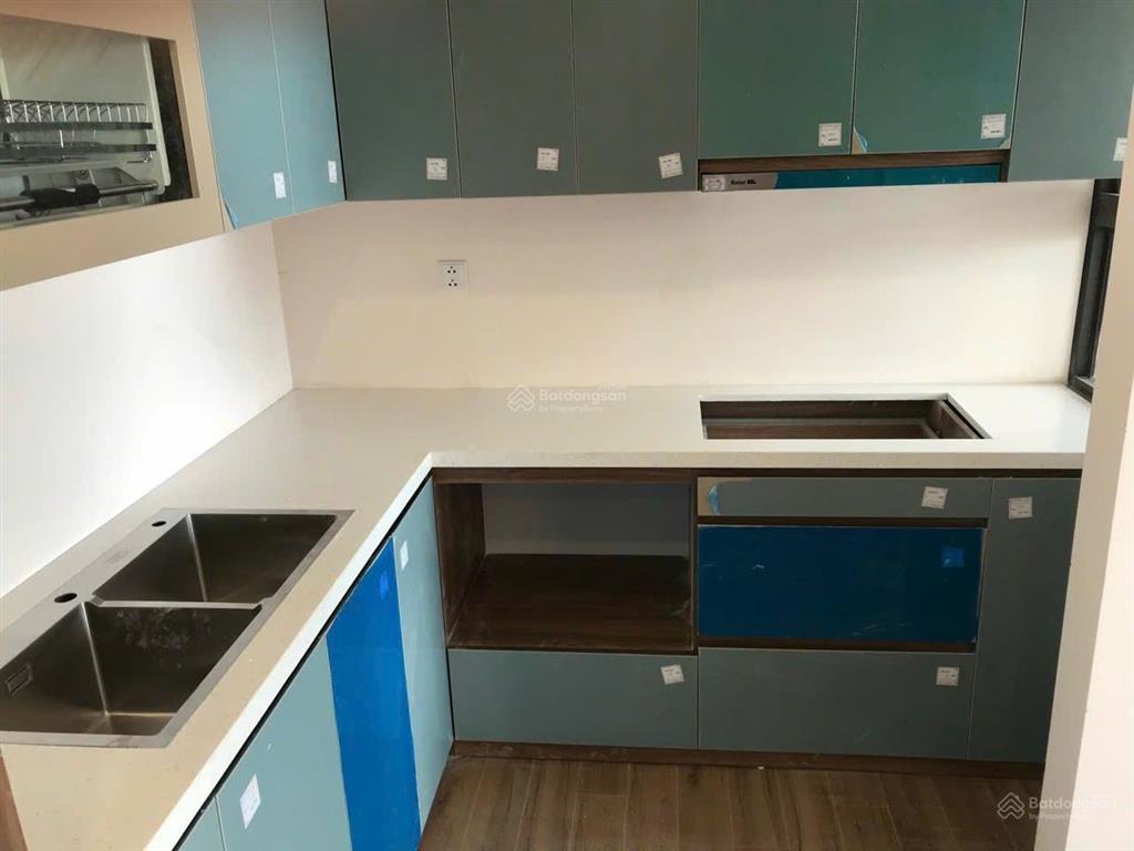 Bán căn 2 ngủ 68m(2ng2vs) sky oasis. giá bán 4,920 tỷ bao phí. hướng đn. anh chị  0964 109 ***