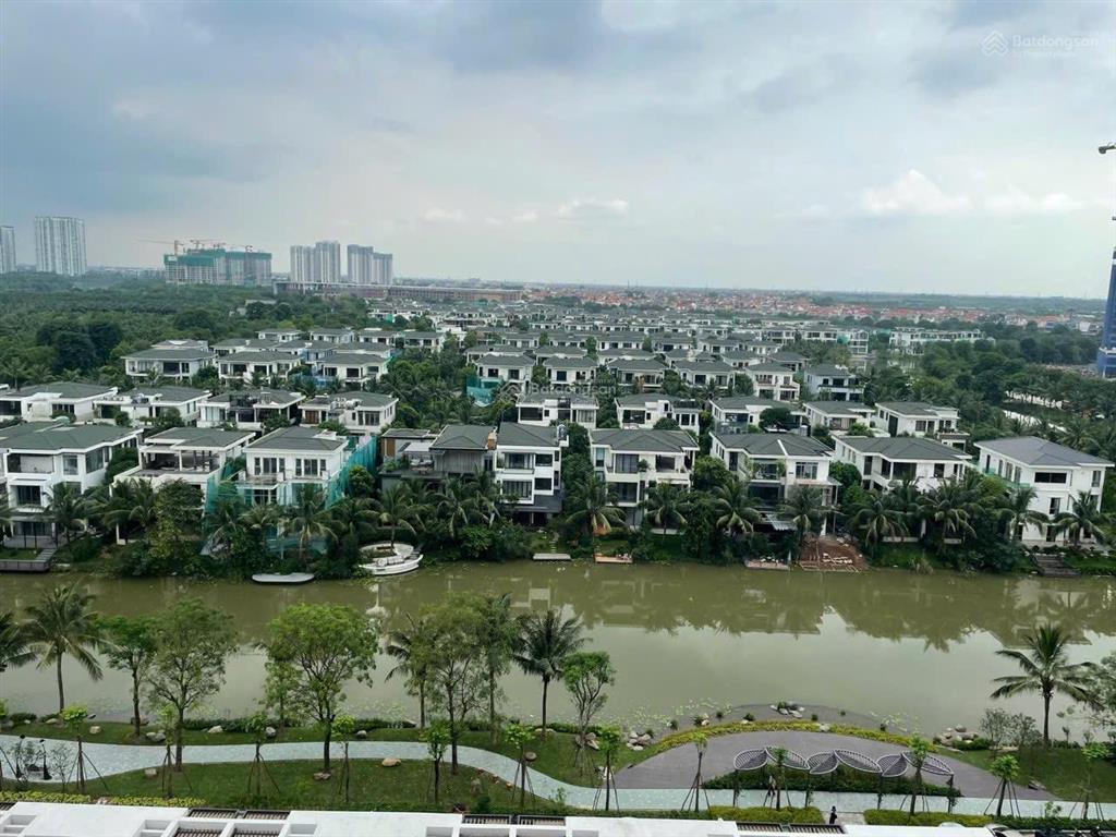 Bán căn 2 ngủ 68m(2ng2vs) sky oasis. giá bán 4,920 tỷ bao phí. hướng đn. anh chị  0964 109 ***