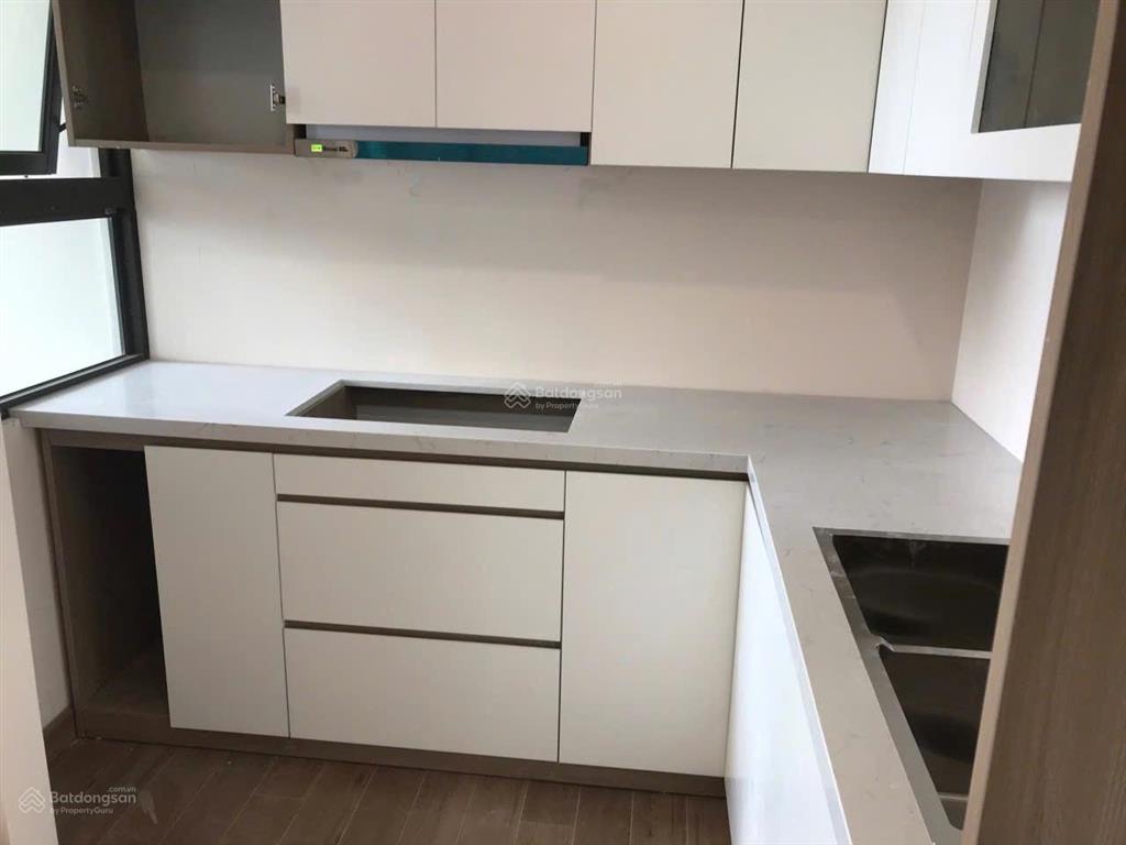 Bán căn 2 ngủ 68m(2ng2vs) sky oasis. giá bán 4,920 tỷ bao phí. hướng đn. anh chị  0964 109 ***