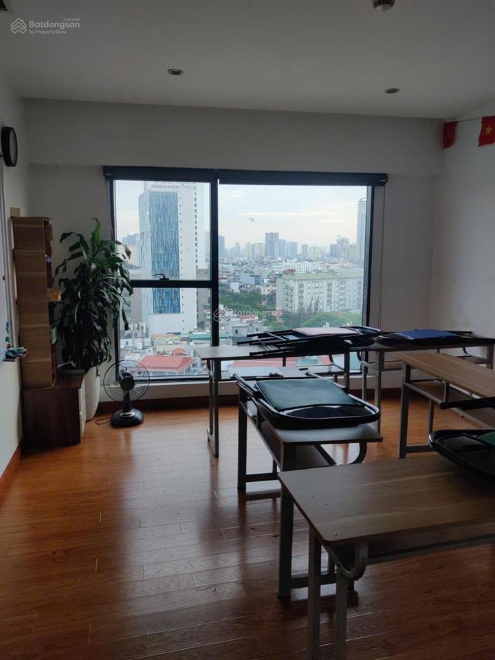 Chính chủ cho thuê căn hộ 2pn, 2wc, 111m2 giá tốt tại ngọc khánh plaza, ba đình, hà nội