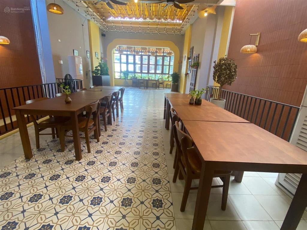 Cho thuê nhà nguyên căn đường trịnh phong đoạn nguyễn thị minh khai trung tâm khu phố hàn