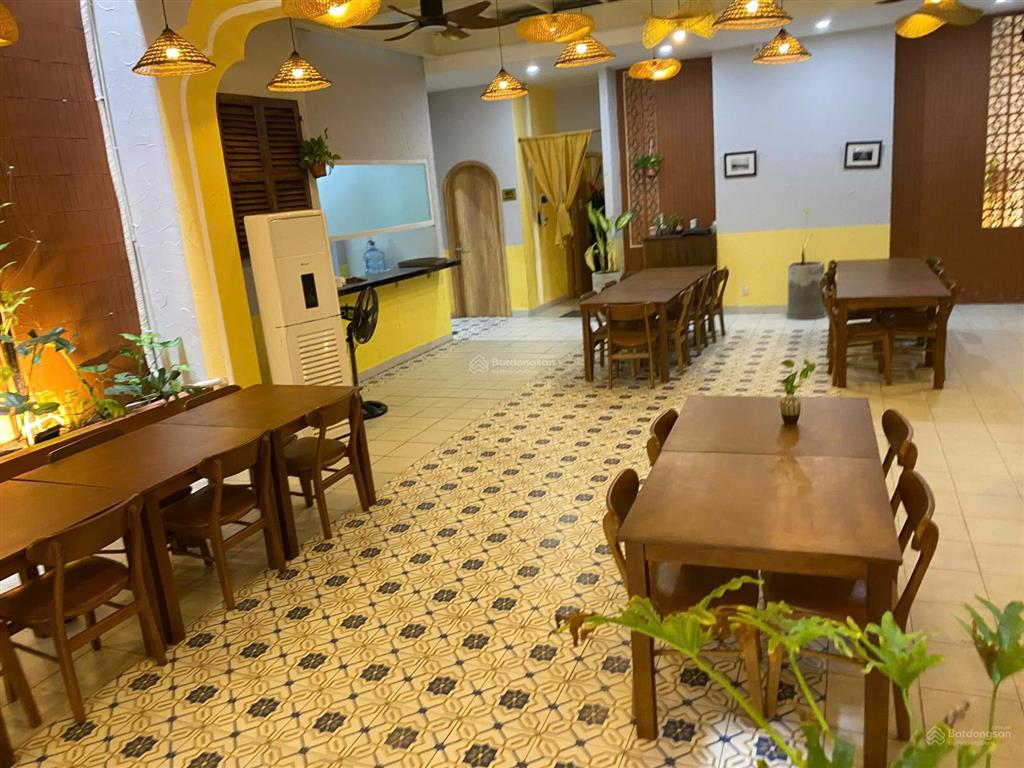 Cho thuê nhà nguyên căn đường trịnh phong đoạn nguyễn thị minh khai trung tâm khu phố hàn