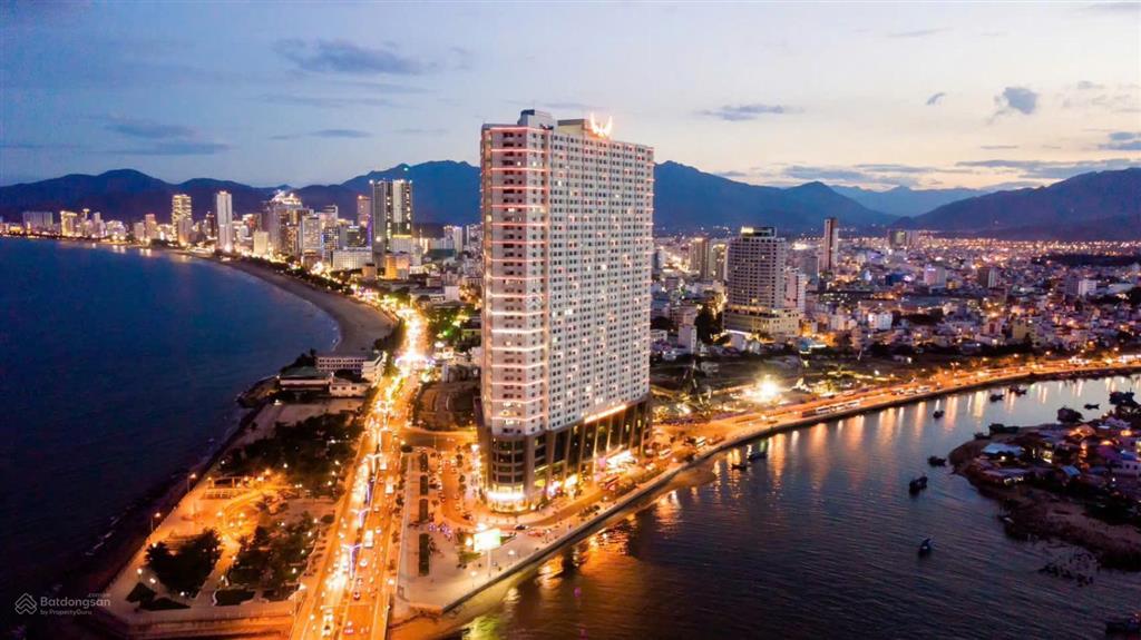 Bán căn 2pn vị trí giếng trời, trục số 16, thuộc dự án mường thanh khánh hòa