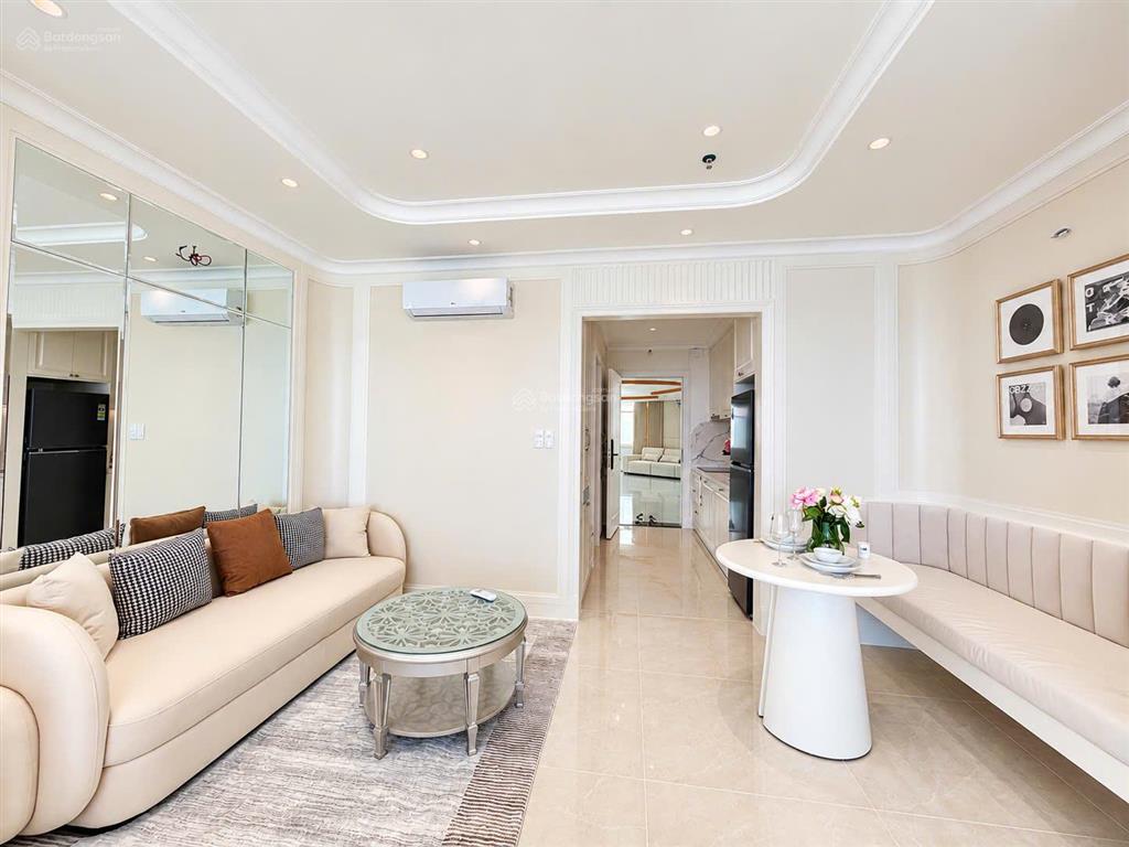 Bán căn hộ thiết kế riêng và hiếm có  view đẹp nhìn ra vịnh biển nha trang