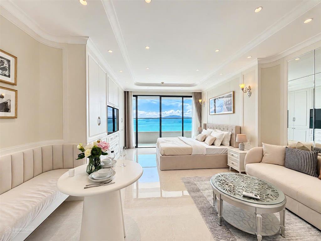 Bán căn hộ thiết kế riêng và hiếm có  view đẹp nhìn ra vịnh biển nha trang
