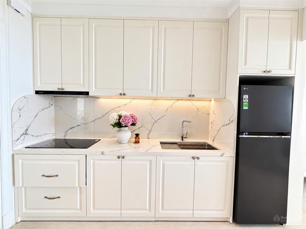 Bán căn hộ thiết kế riêng và hiếm có  view đẹp nhìn ra vịnh biển nha trang