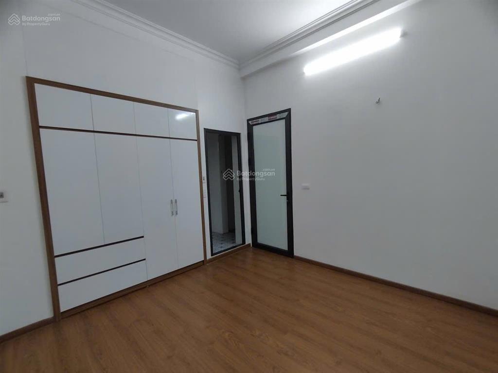 Cho thuê nhà nguyên căn định công, gần phố, gần vành đai 2.5, 35m2 x 5 tầng 4 p ngủ, 10 triệu/tháng