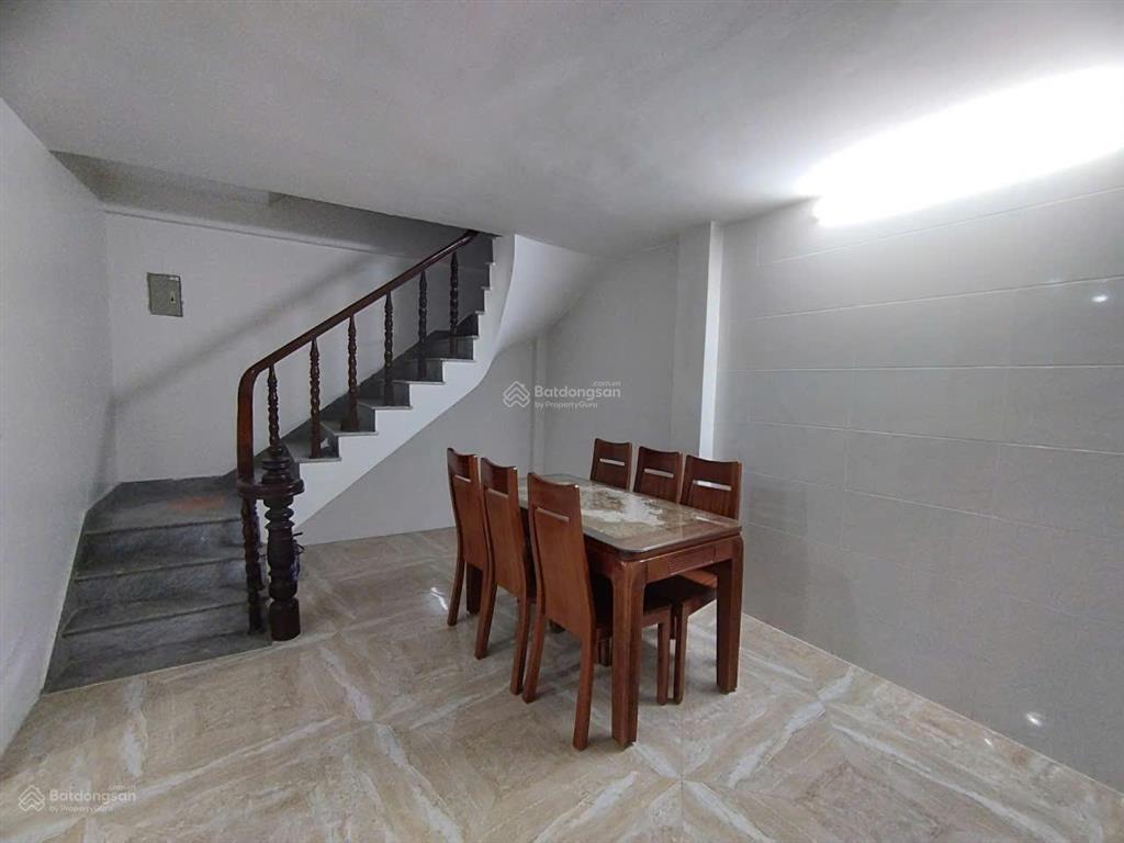 Cho thuê nhà nguyên căn định công, gần phố, gần vành đai 2.5, 35m2 x 5 tầng 4 p ngủ, 10 triệu/tháng