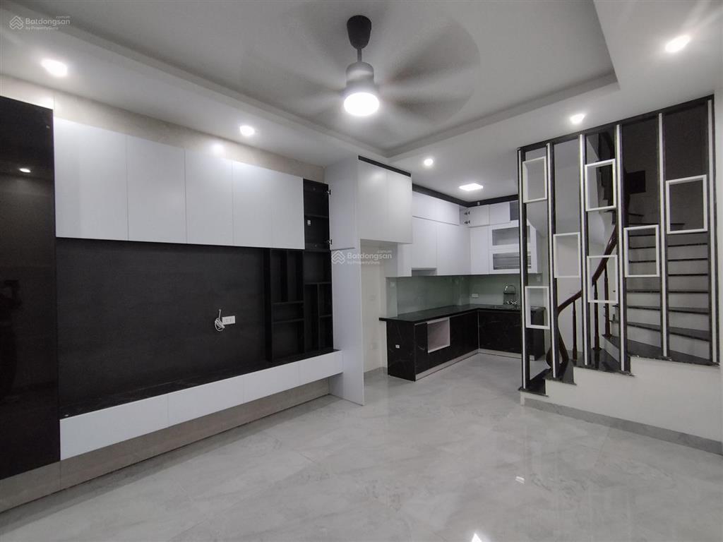 Chính chủ bán nhà dương văn bé, nhà đẹp, 30mx5 tầng, 8.2 tỷ,  0943 282 ***