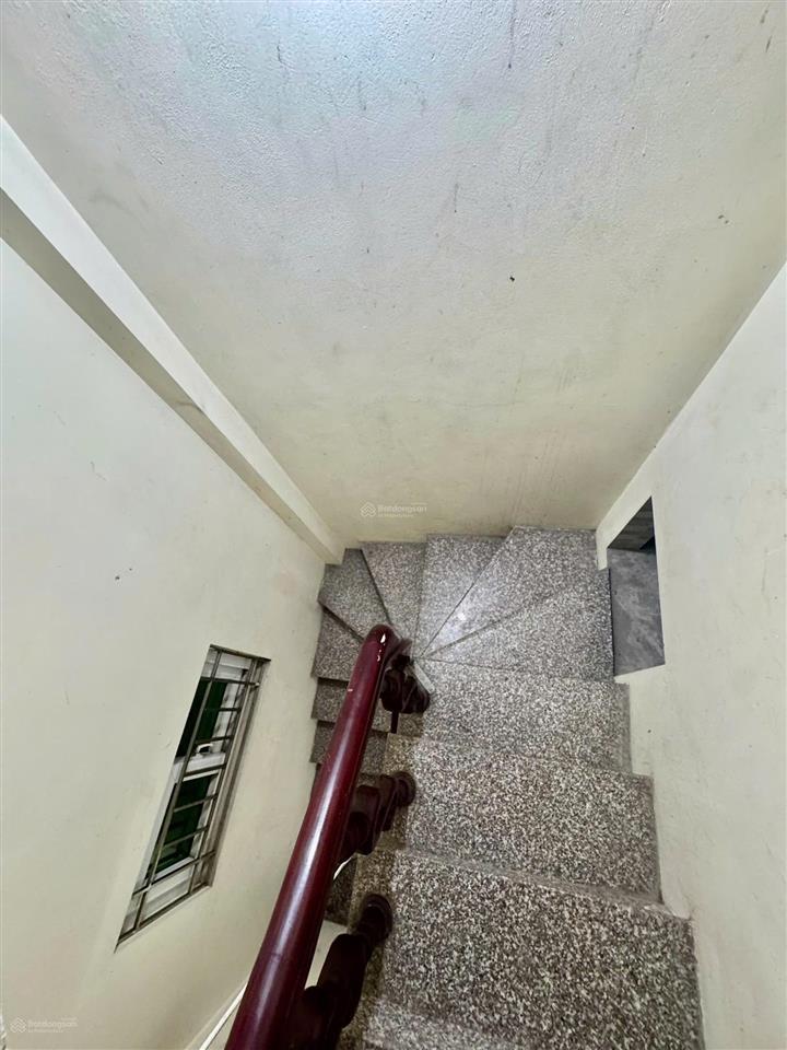 Chính chủ bán nhà phố kim ngưu, gần ô tô, 18mx6 tầng, 4 ngủ, giá 4.7 tỷ,  0943 282 ***