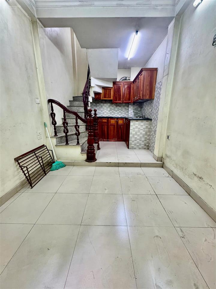 Chính chủ bán nhà phố kim ngưu, gần ô tô, 18mx6 tầng, 4 ngủ, giá 4.7 tỷ,  0943 282 ***
