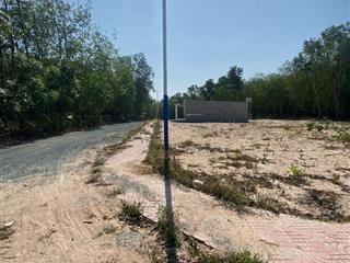  Chủ nhà cần bán 500m2 hai mặt tiền full hồng giá 350tr.