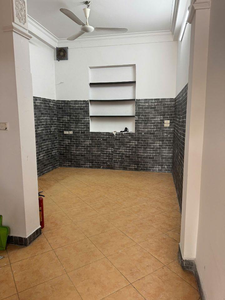 Cho thuê nhà mặt đường 19/5, tiện kinh doanh, Văn Quán 35m2 x 5 tầng