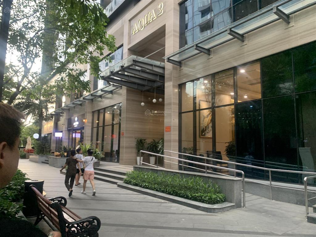 Khan hiếm! bán shophouse basonvinhomes golden river quận 1, hđt 85tr/tháng.  0936 438 *** em an