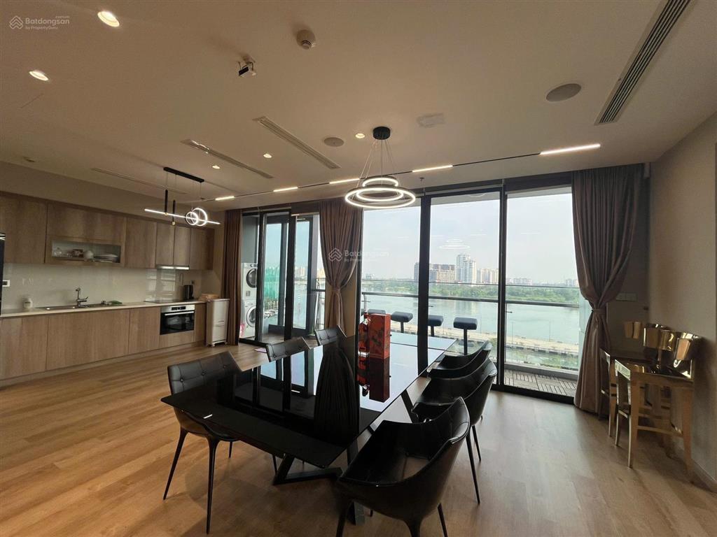 Bán gấp căn hộ bason vòng cung, view sông 3pn, dt 121m2,  0986 932 *** ngọc an