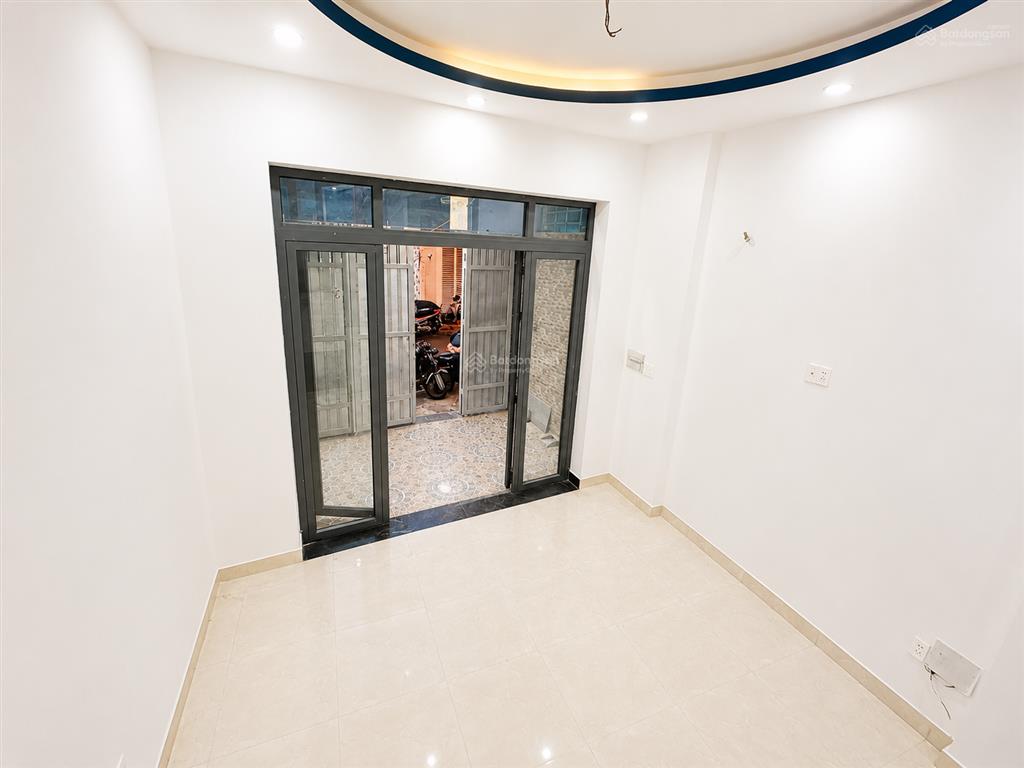 Bán nhà mặt tiền kinh doanh hẻm 41 gò cát