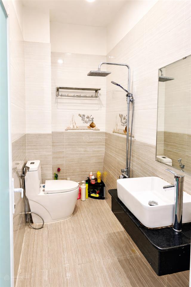 Nhà đẹp gần nguyễn thị định giá 5 tỷ đồng