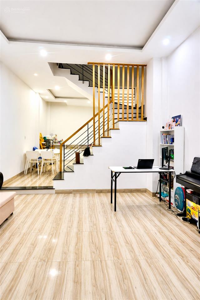 Nhà đẹp gần nguyễn thị định giá 5 tỷ đồng