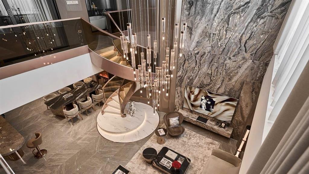 Bán tòa nhà vip vừa kinh doanh, vừa làm văn phòng nguyễn khang, cầu giấy 185m2 9 tầng 90 tỷ.