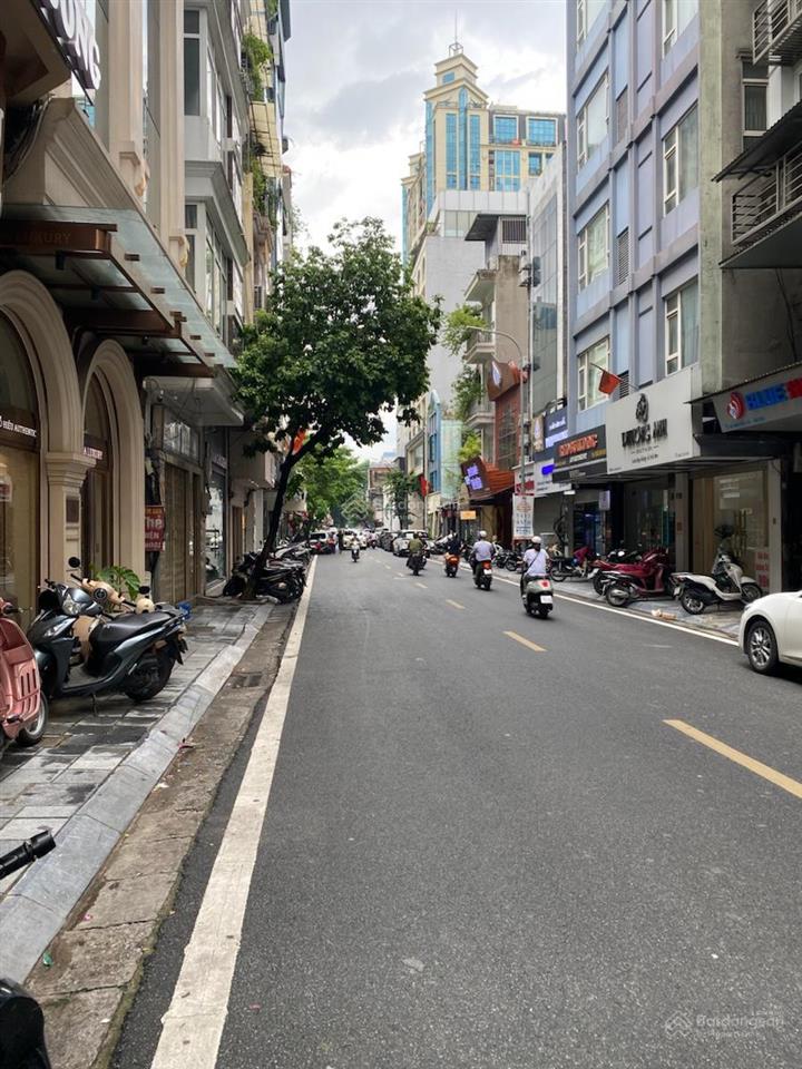 Mai hắc đế, hai bà trưng, 105m2, 7 tầng thang máy, lô góc, khách sạn 21 phòng, dòng tiền 100 triệu